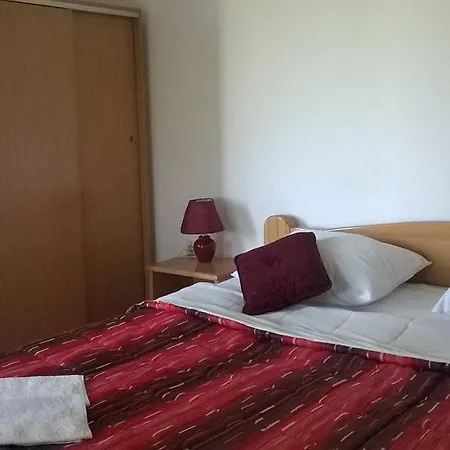 Ljubicevski Raj Bed & Breakfast 4*